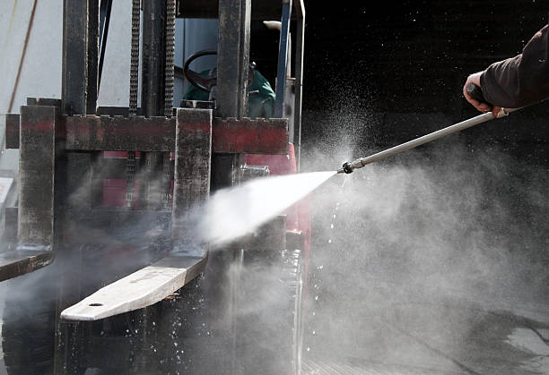 Best Vinyl Siding Pressure Washing in Milwaukee, WI